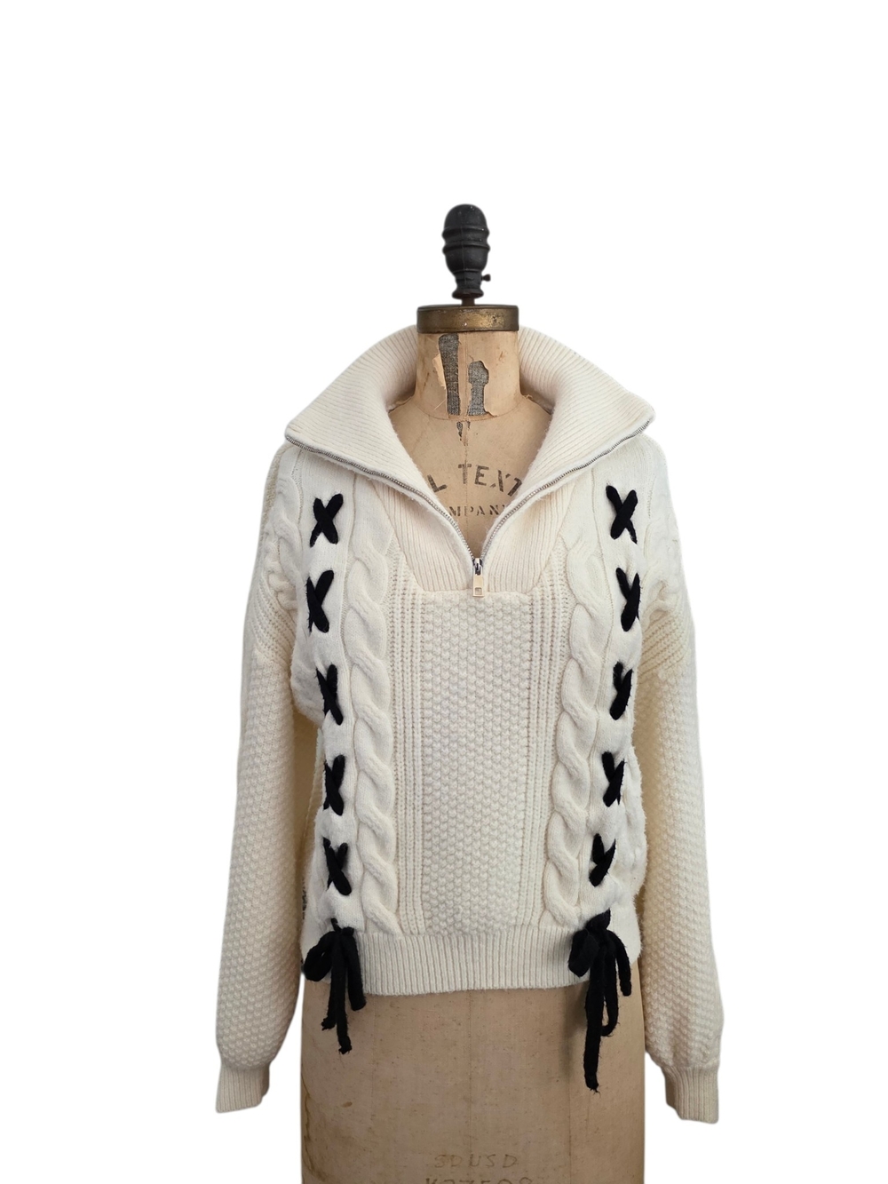 Dreamers by Debut Lace Up 1/4 Zip Sweater Ivory Black S/M